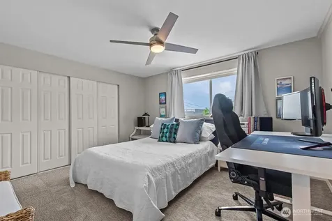 1404 S 308th Lane Federal Way WA 98003
