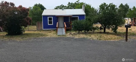 68 NW Ephrata Avenue Soap Lake WA 98851