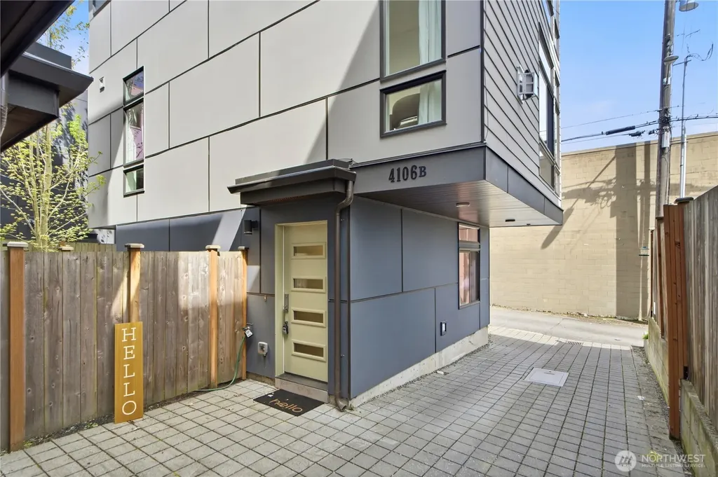 4106 Linden Avenue N Seattle WA 98103