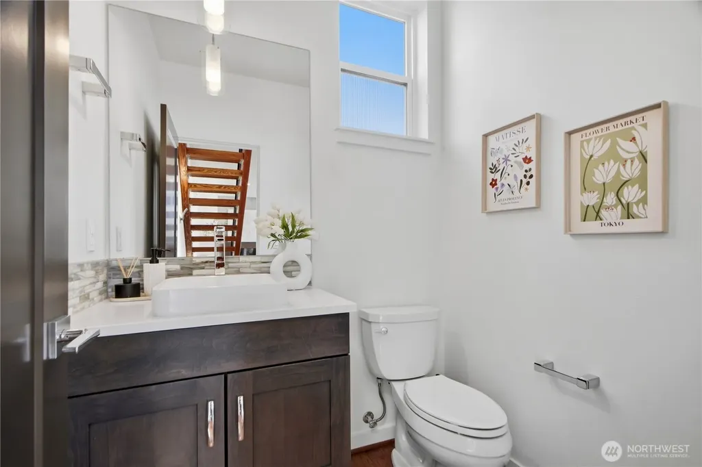 4106 Linden Avenue N Seattle WA 98103