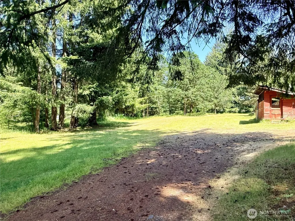 503 Centre Street N Rainier WA 98576