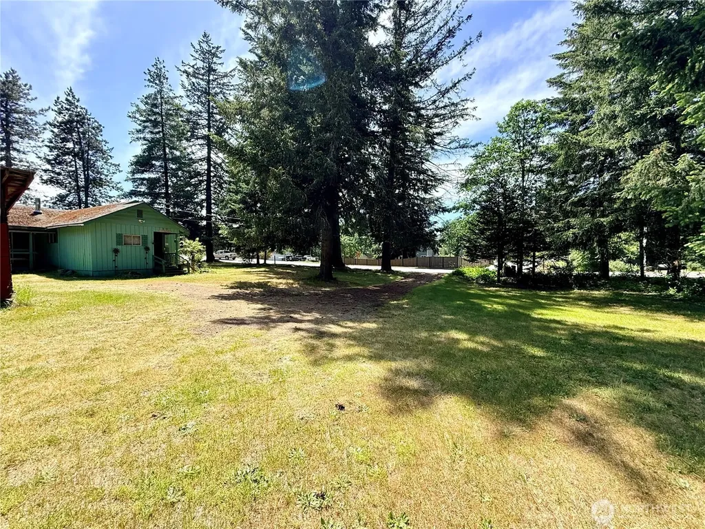 503 Centre Street N Rainier WA 98576