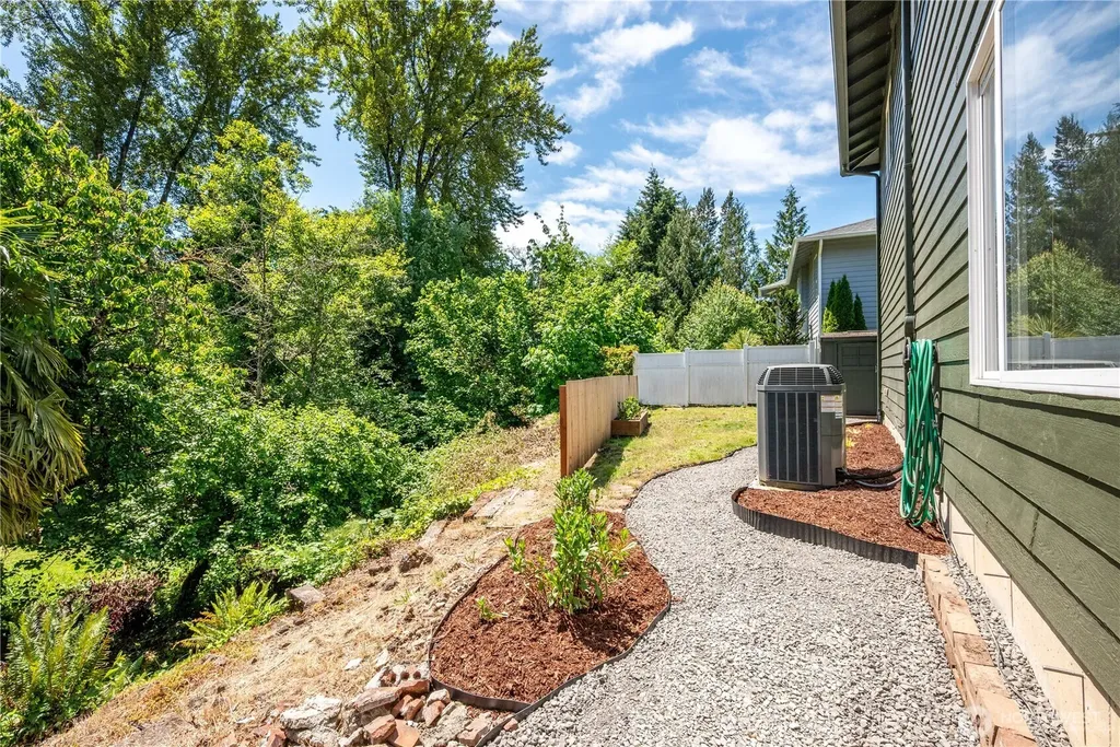 104 Cedar Falls Drive Kelso WA 98626