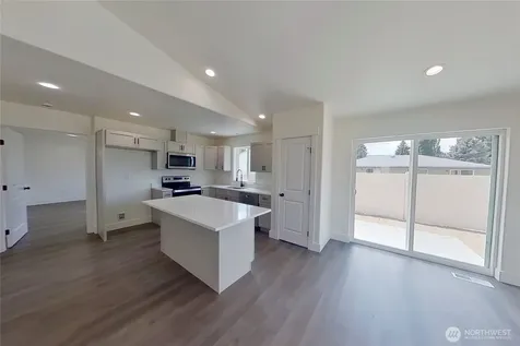 145 Juanita Way Malaga WA 98828