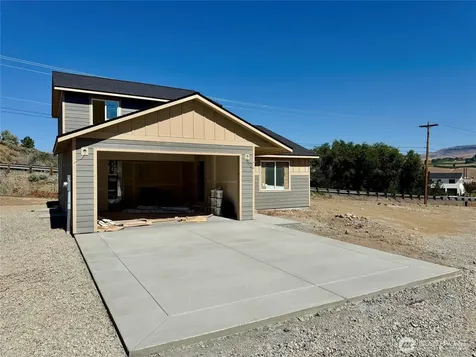 145 Juanita Way Malaga WA 98828