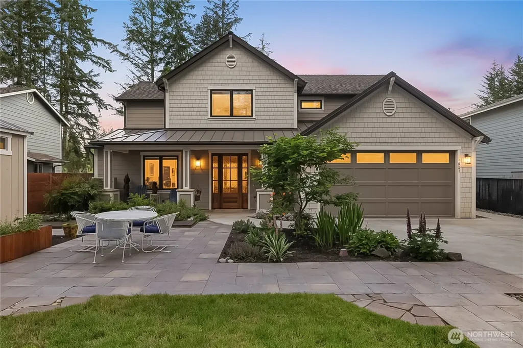 1061 E Ballantrae Drive Shelton WA 98584