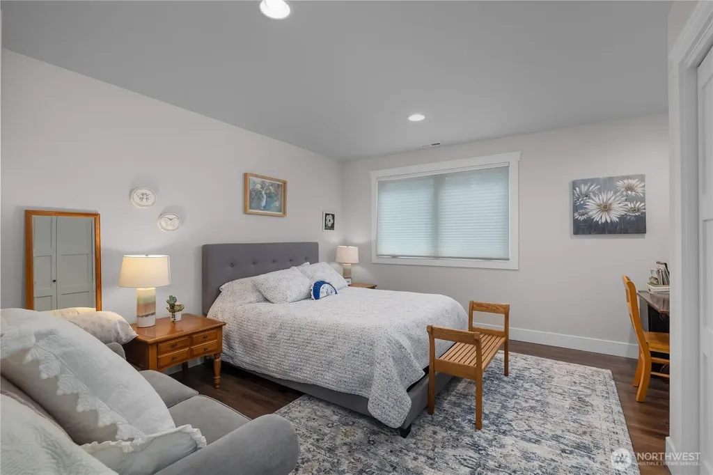 1061 E Ballantrae Drive Shelton WA 98584