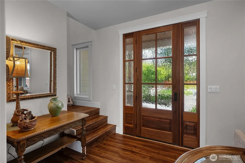 1061 E Ballantrae Drive Shelton WA 98584