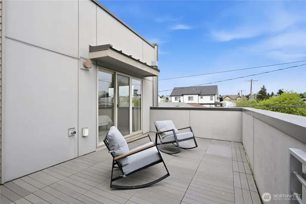 1901 25th Avenue S Seattle WA 98144