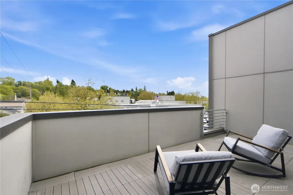 1901 25th Avenue S Seattle WA 98144