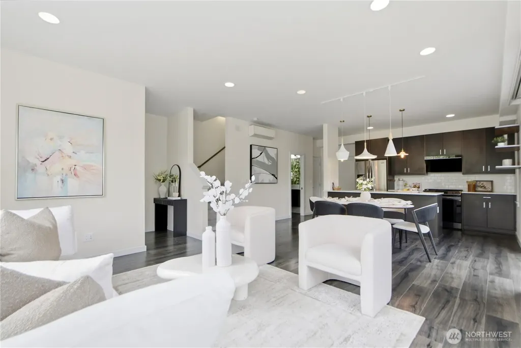 1901 25th Avenue S Seattle WA 98144