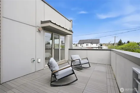 1901 25th Avenue S Seattle WA 98144
