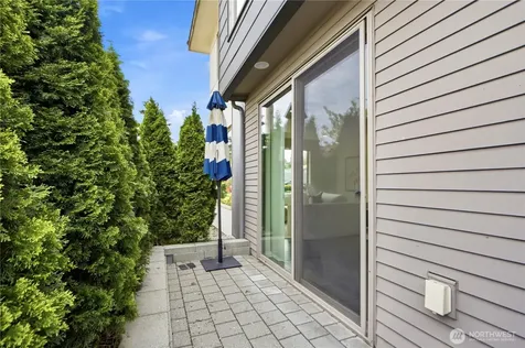1901 25th Avenue S Seattle WA 98144