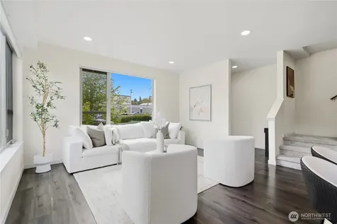 1901 25th Avenue S Seattle WA 98144