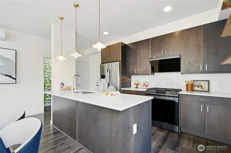 1901 25th Avenue S Seattle WA 98144