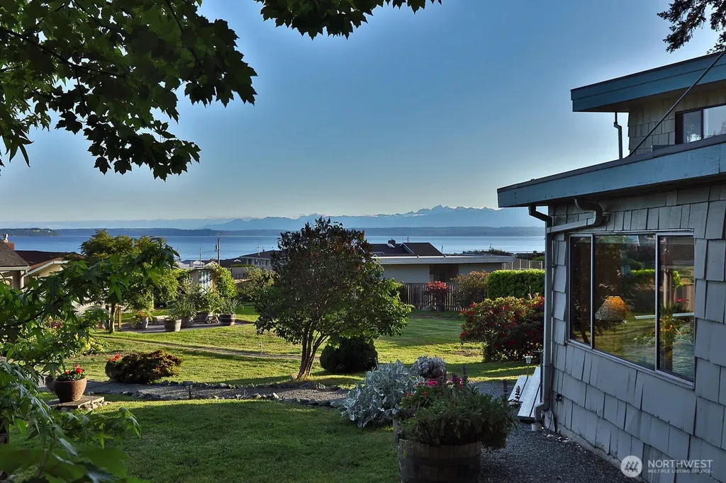 5536 Mutiny Sands Road Freeland WA 98249