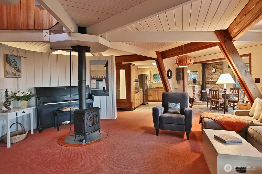 5536 Mutiny Sands Road Freeland WA 98249