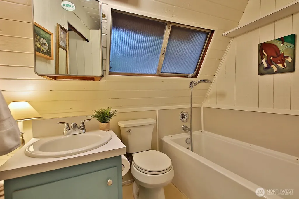 5536 Mutiny Sands Road Freeland WA 98249