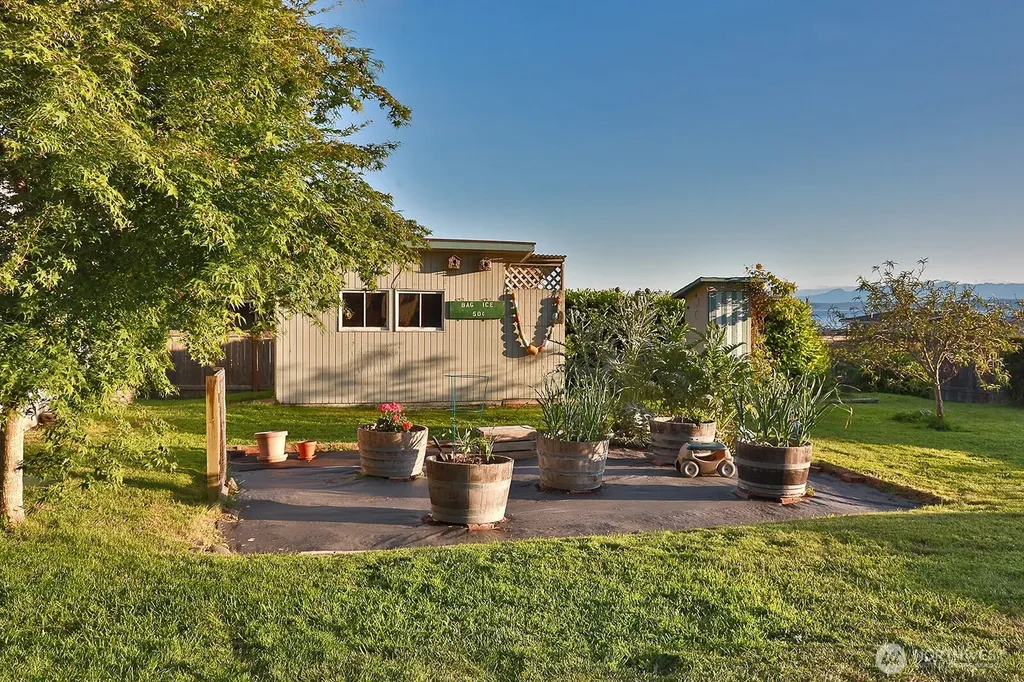 5536 Mutiny Sands Road Freeland WA 98249
