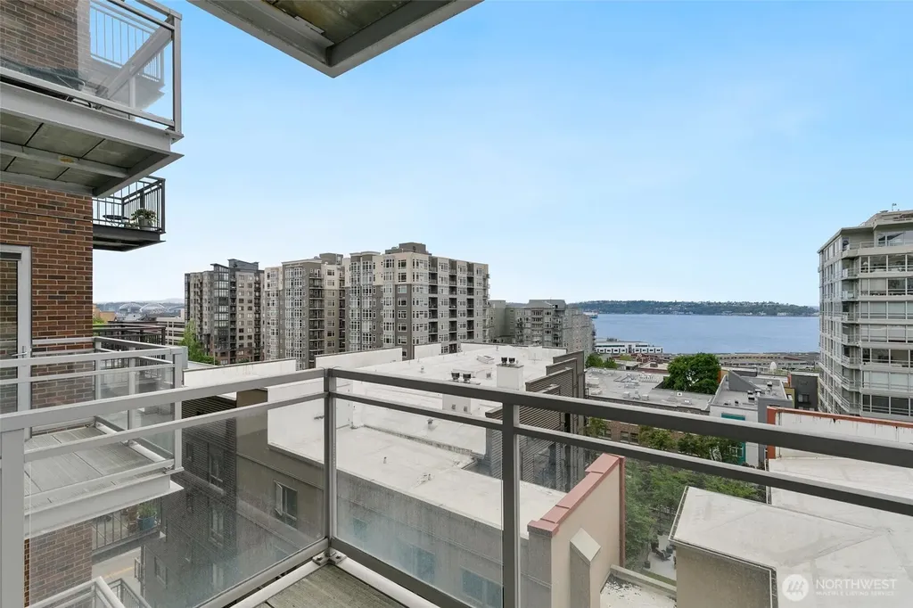 2911 2nd Avenue Seattle WA 98121