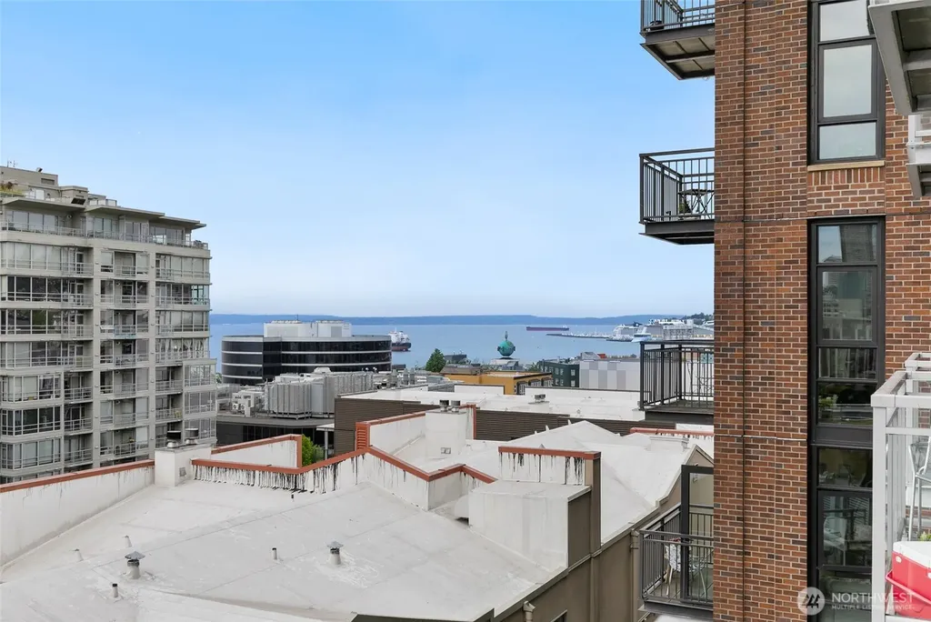 2911 2nd Avenue Seattle WA 98121