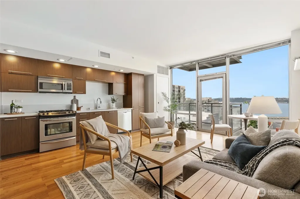 2911 2nd Avenue Seattle WA 98121