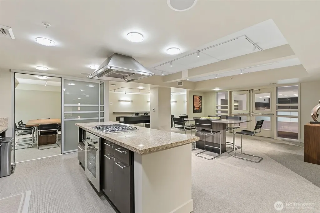 2911 2nd Avenue Seattle WA 98121