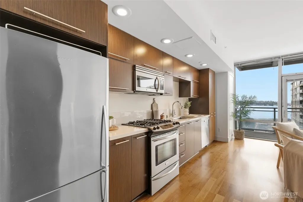 2911 2nd Avenue Seattle WA 98121