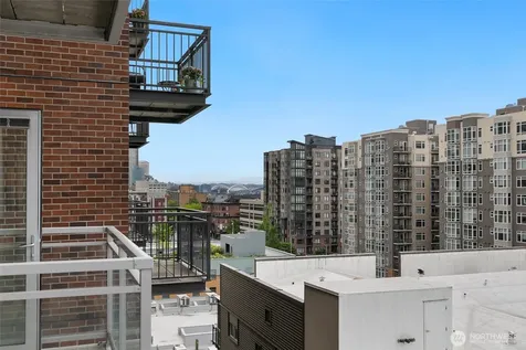 2911 2nd Avenue Seattle WA 98121
