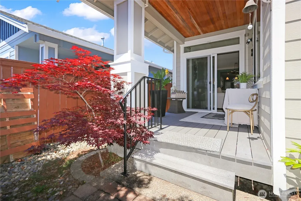 8542 Bainbridge Loop NE Lacey WA 98516
