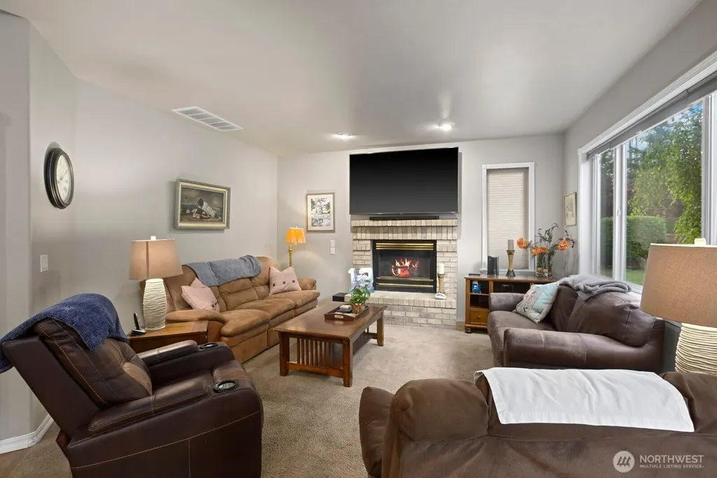 21806 SE 296th Street Black Diamond WA 98010