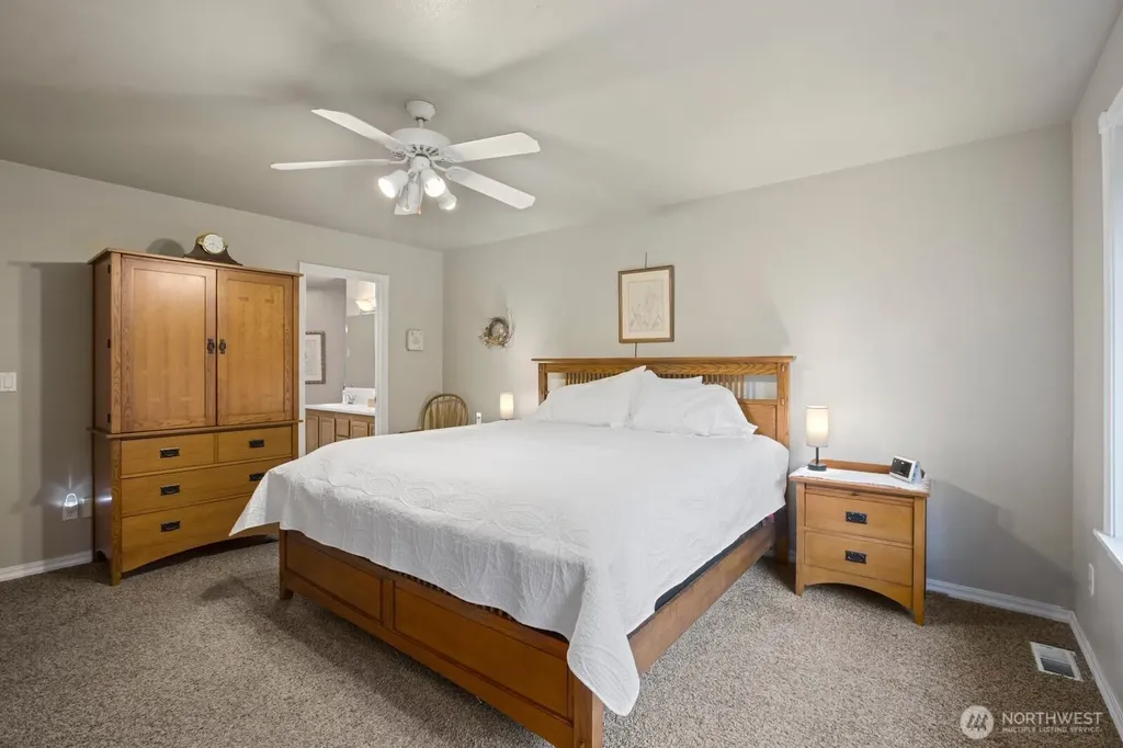 21806 SE 296th Street Black Diamond WA 98010