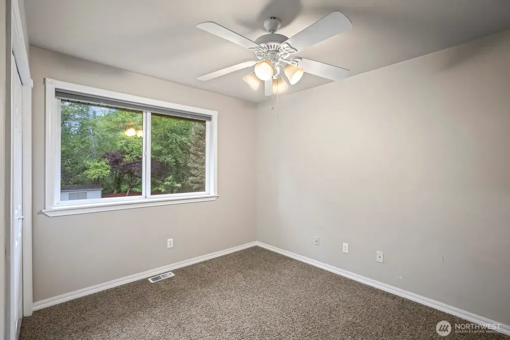 21806 SE 296th Street Black Diamond WA 98010