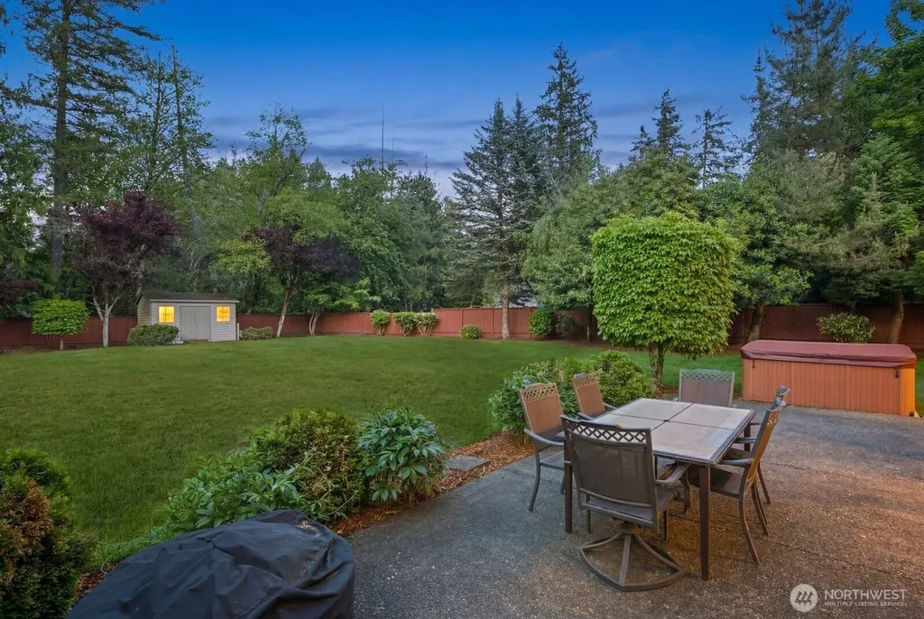 21806 SE 296th Street Black Diamond WA 98010