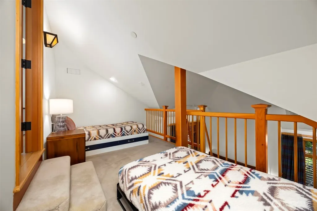 2141 Northshore Road Bellingham WA 98226