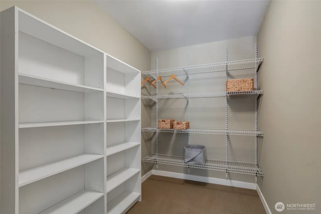9543 46th Avenue NE Seattle WA 98115