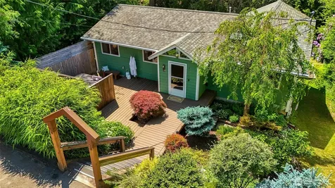 9543 46th Avenue NE Seattle WA 98115