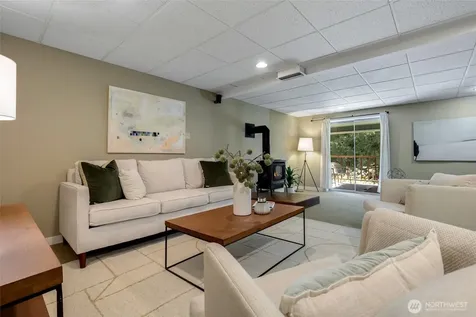 9543 46th Avenue NE Seattle WA 98115