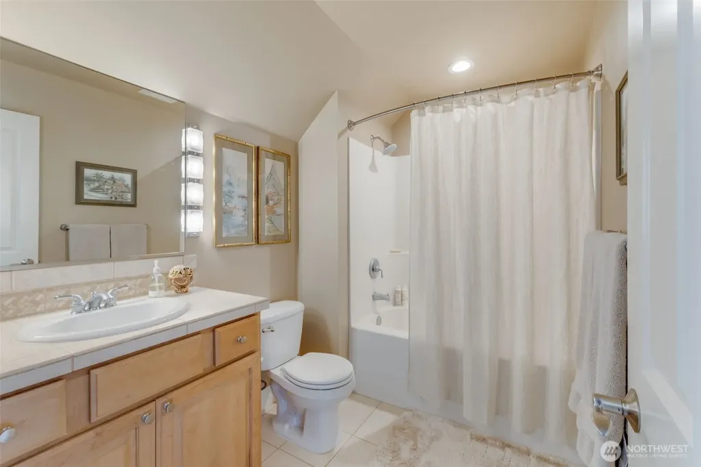 11405 65th Avenue NW Gig Harbor WA 98332