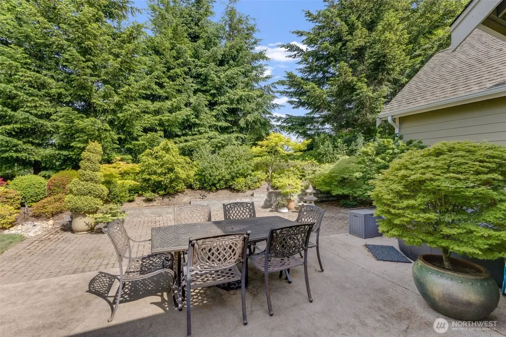 11405 65th Avenue NW Gig Harbor WA 98332