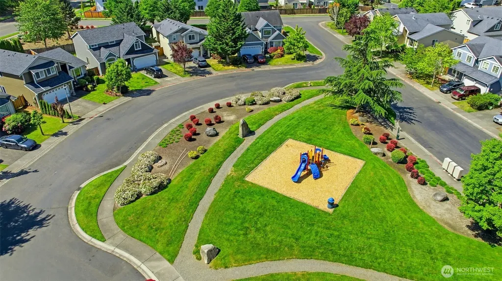 18562 97th Avenue E Puyallup WA 98375