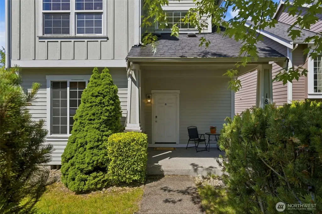 18562 97th Avenue E Puyallup WA 98375