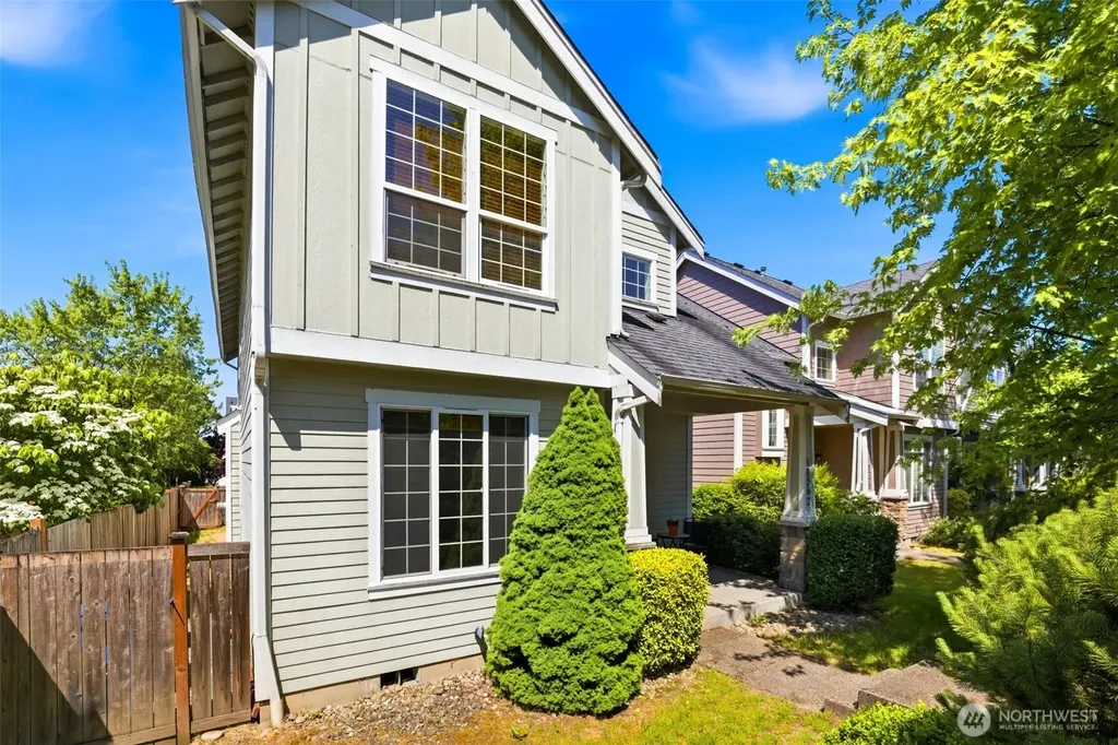 18562 97th Avenue E Puyallup WA 98375