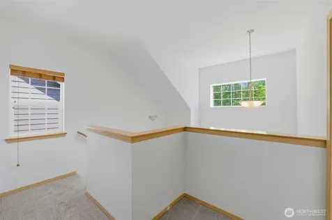 18562 97th Avenue E Puyallup WA 98375
