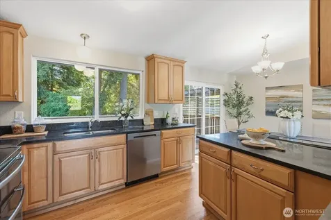 9216 169th Place NE Redmond WA 98052
