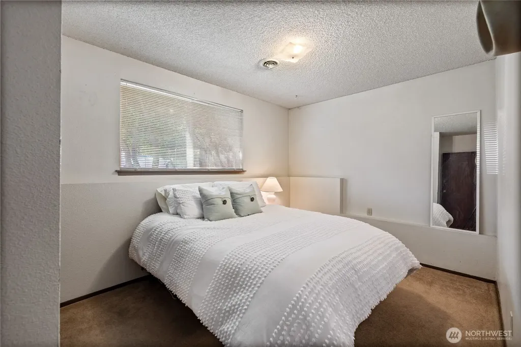6323 N Hale Street Tacoma WA 98407