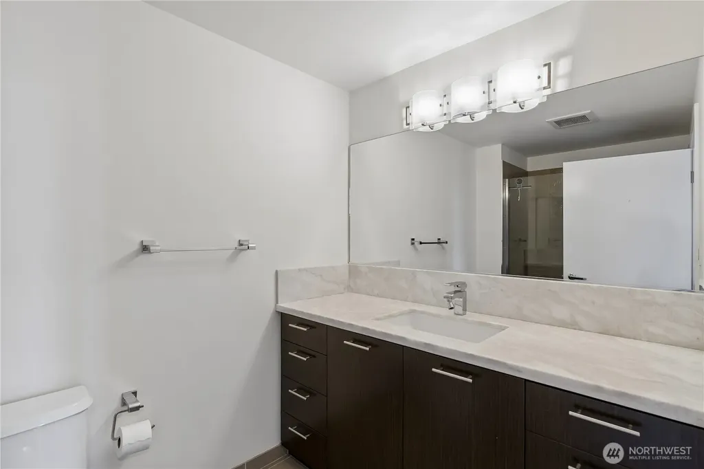 2911 2nd Avenue Seattle WA 98121