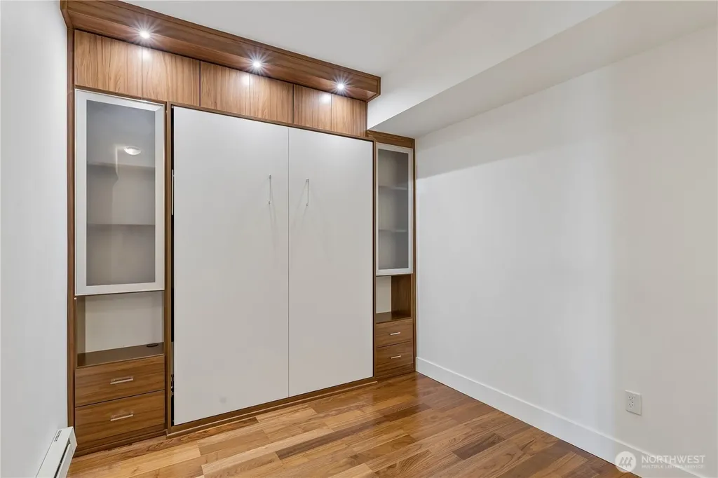 2911 2nd Avenue Seattle WA 98121