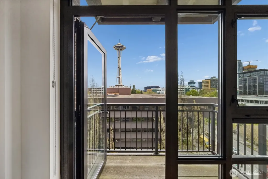 2911 2nd Avenue Seattle WA 98121