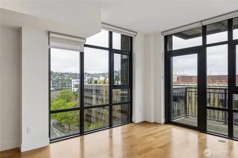 2911 2nd Avenue Seattle WA 98121